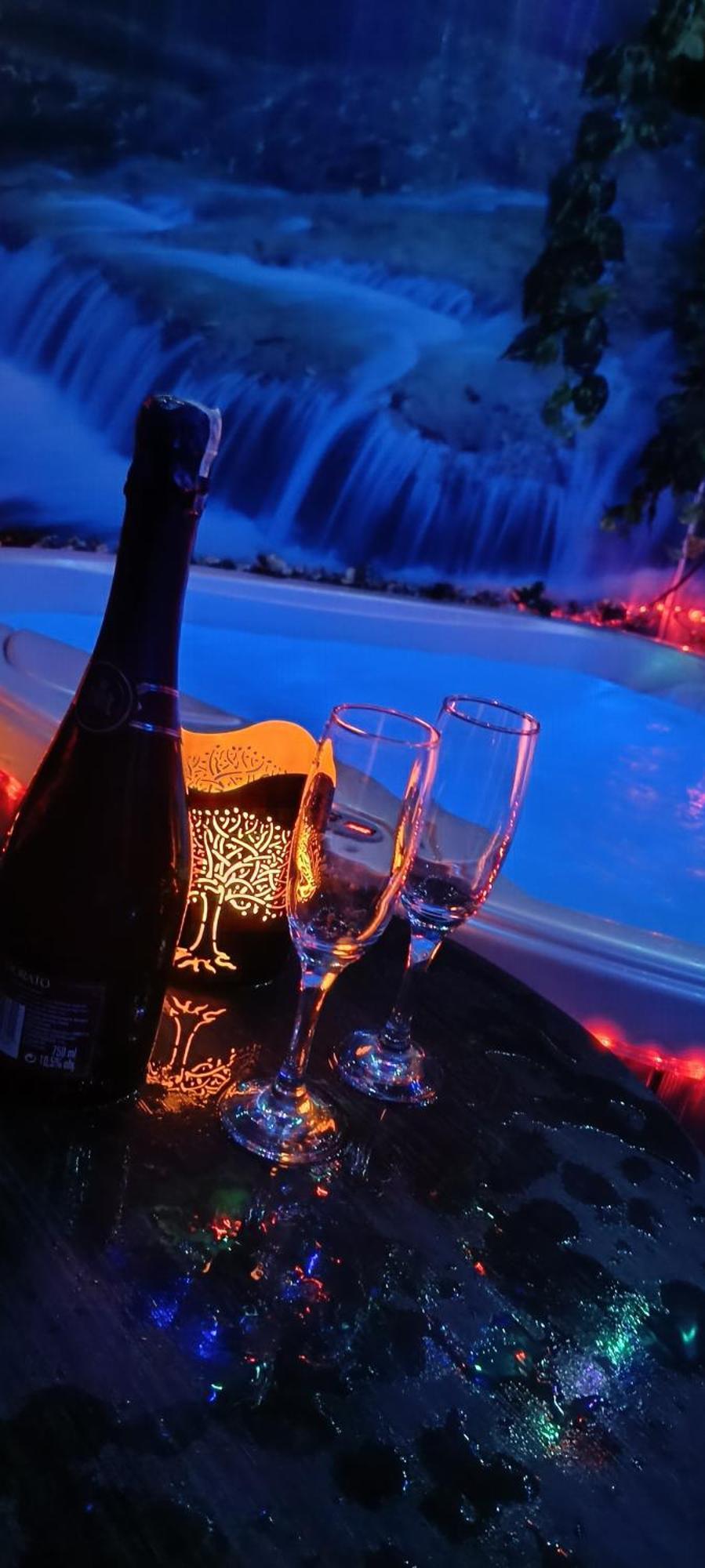 Zajazd Albatros Rzeszow Spa Bagian luar foto