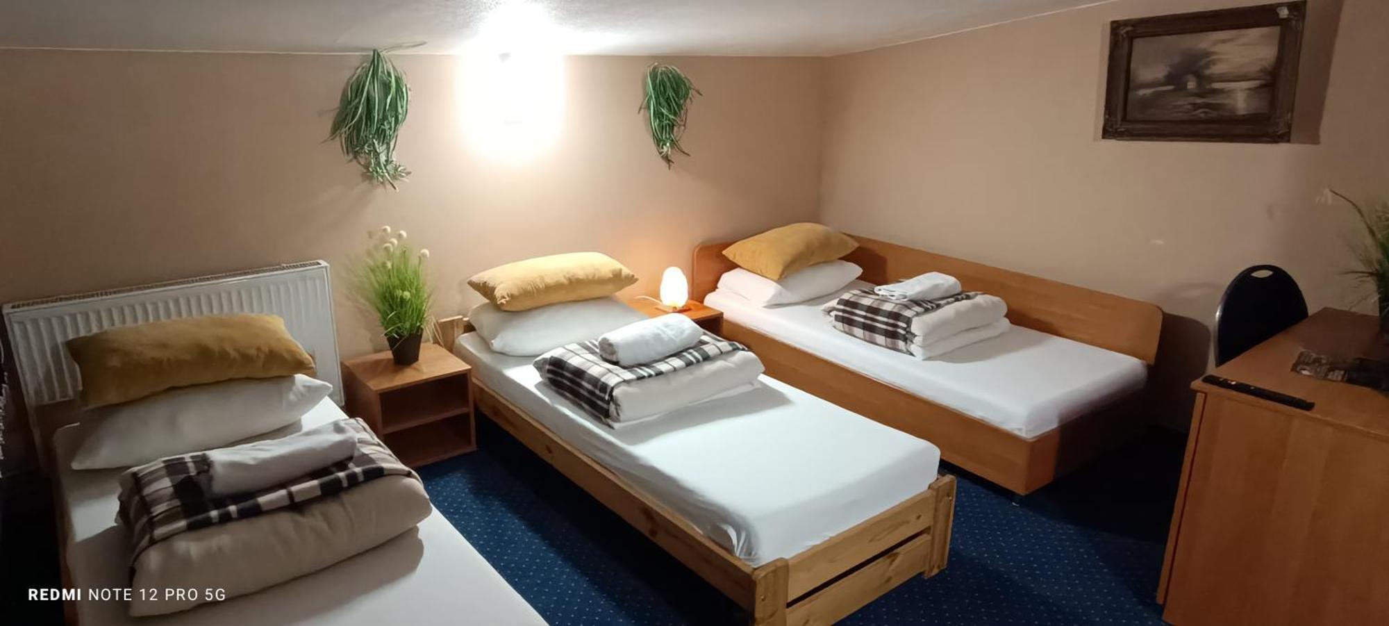 Zajazd Albatros Rzeszow Spa Bagian luar foto
