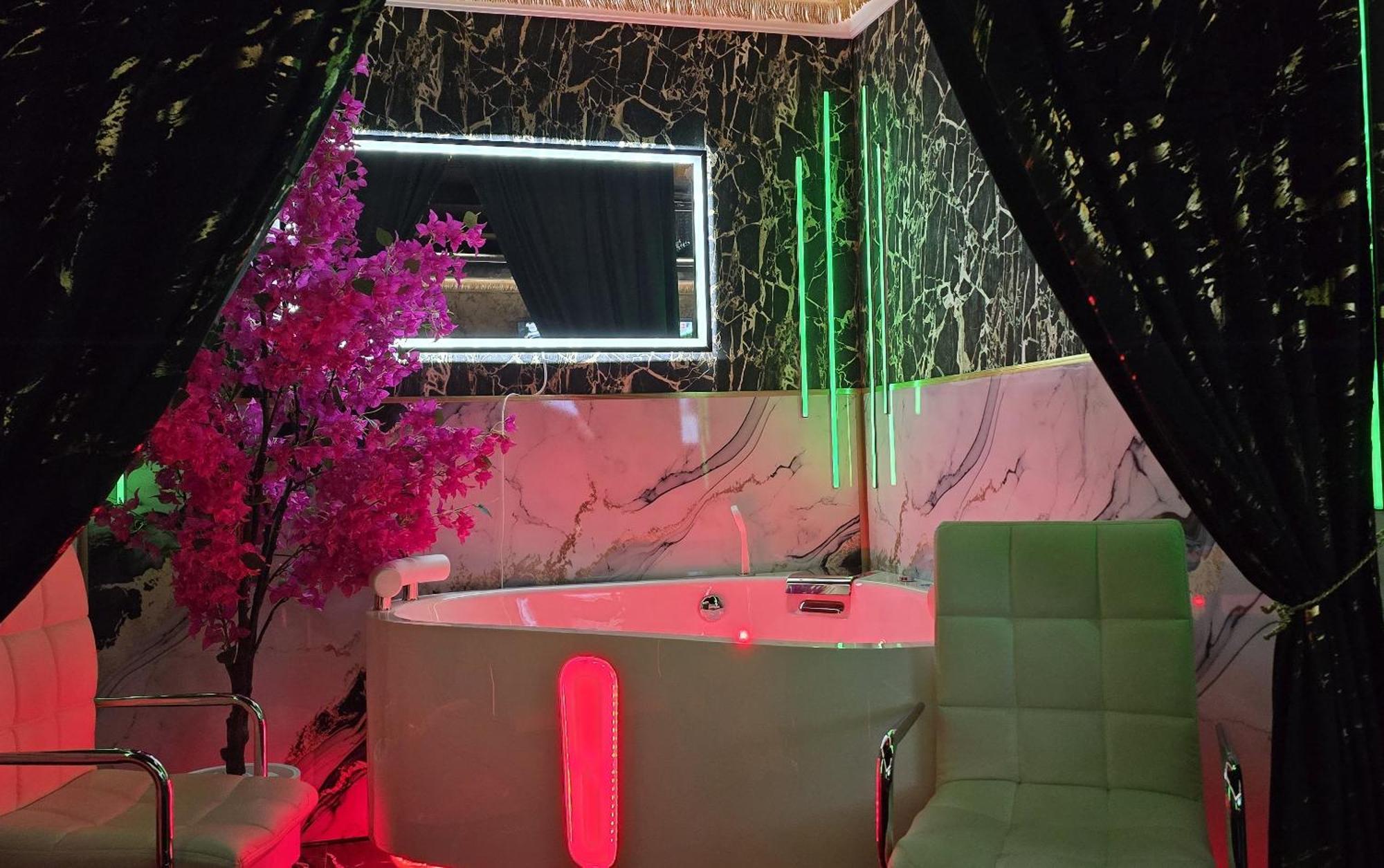 Zajazd Albatros Rzeszow Spa Bagian luar foto